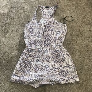Forever 21 Other - Forever 21 Patterned Romper Forever 21 Other - Forever 21 Patterned Romper